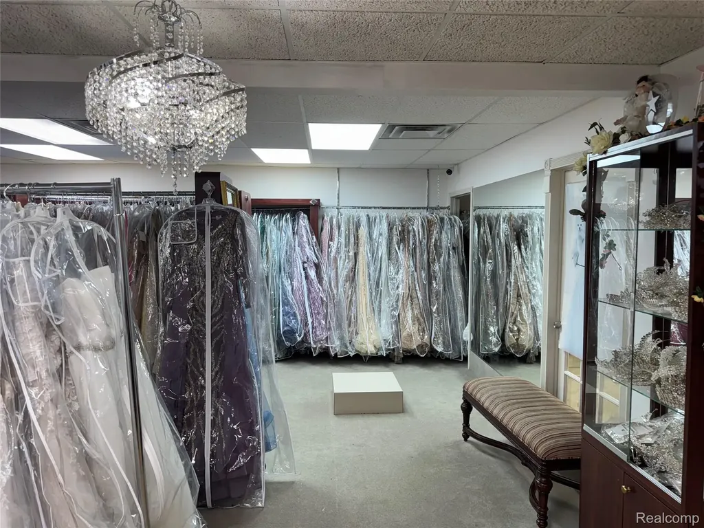 5050 E Greenfield Road Dearborn City MI 48126