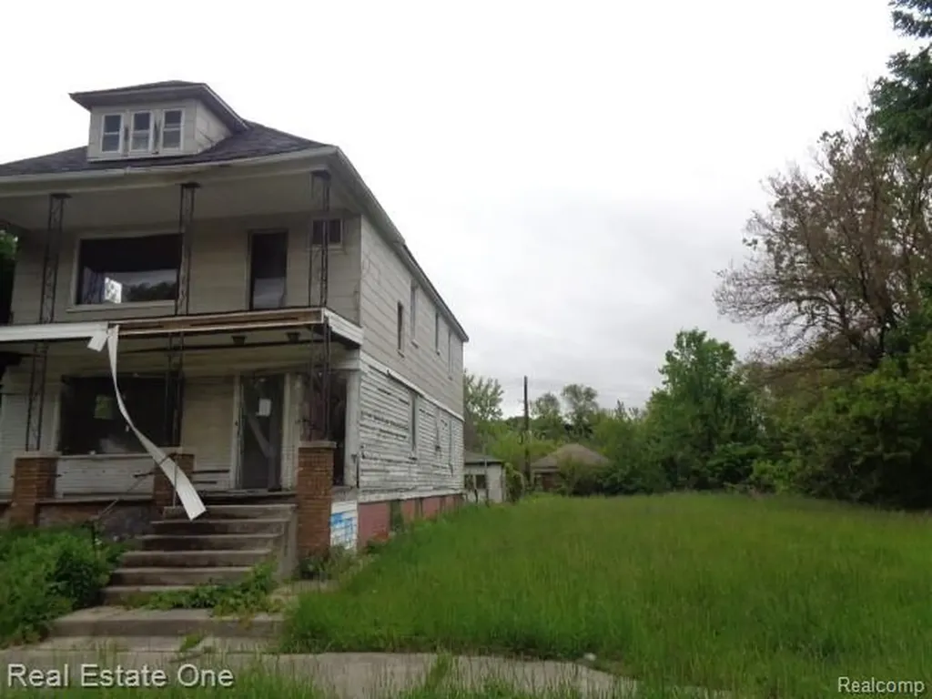 8167 Woodlawn Street Detroit City MI 48213