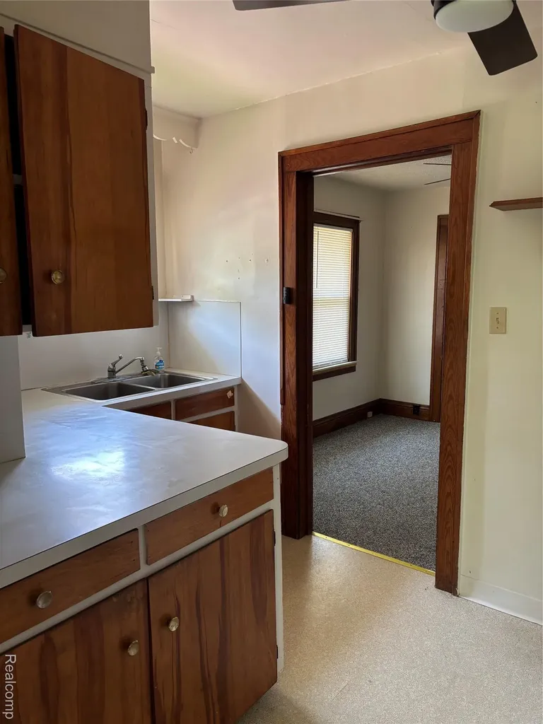 28 Lincoln Street Oxford Village MI 48371