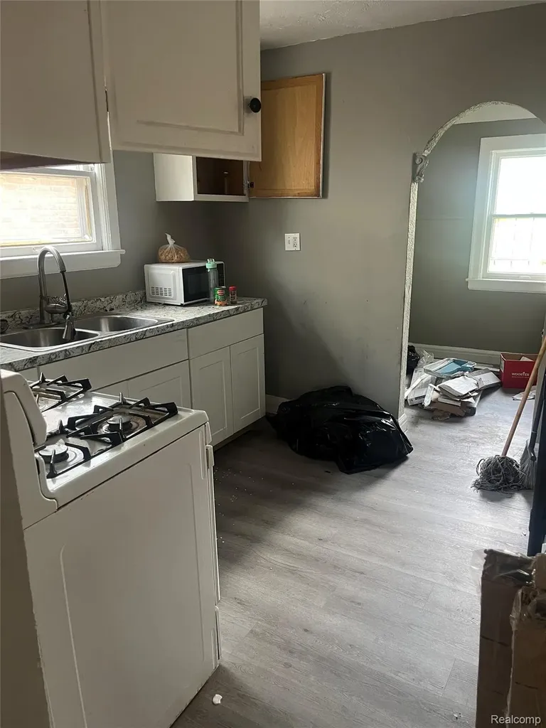 14898 Appoline Street Detroit City MI 48227