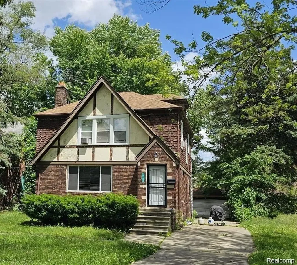 19192 Strasburg Street Detroit City MI 48205