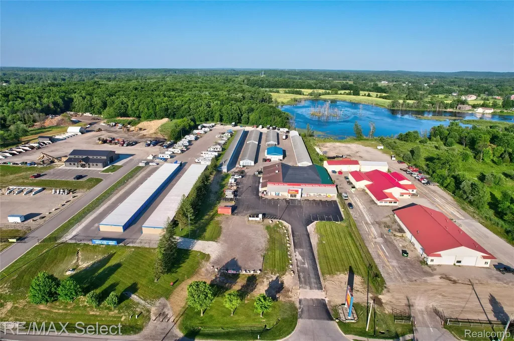 7281 S State Road Goodrich Village MI 48438