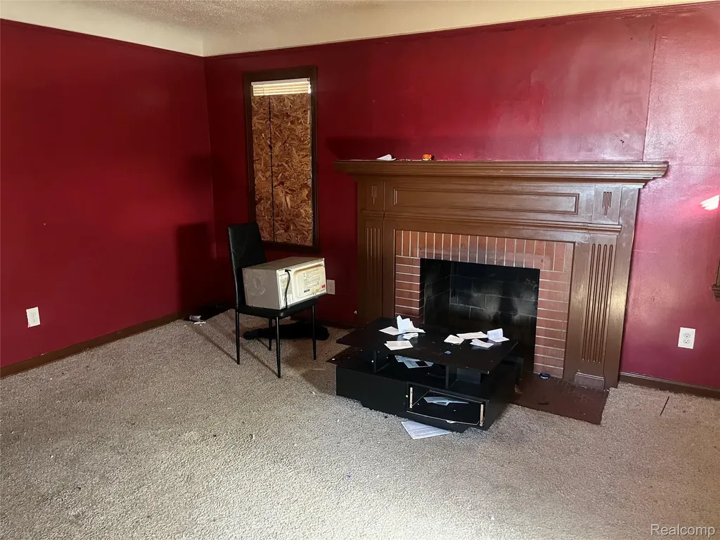 15003 Young Street Detroit City MI 48205