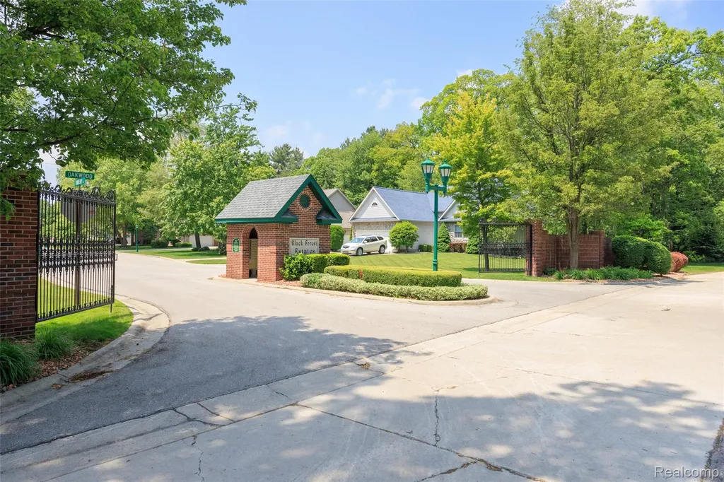 3408 N Burwick Drive Port Huron Charter Township MI 48060