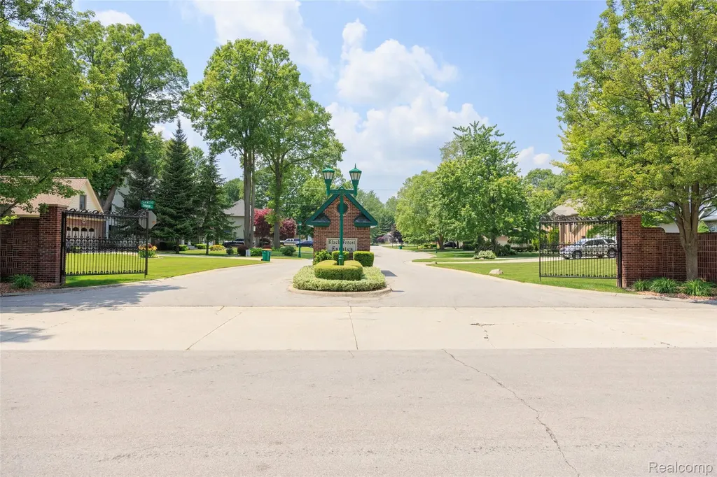 3408 N Burwick Drive Port Huron Charter Township MI 48060