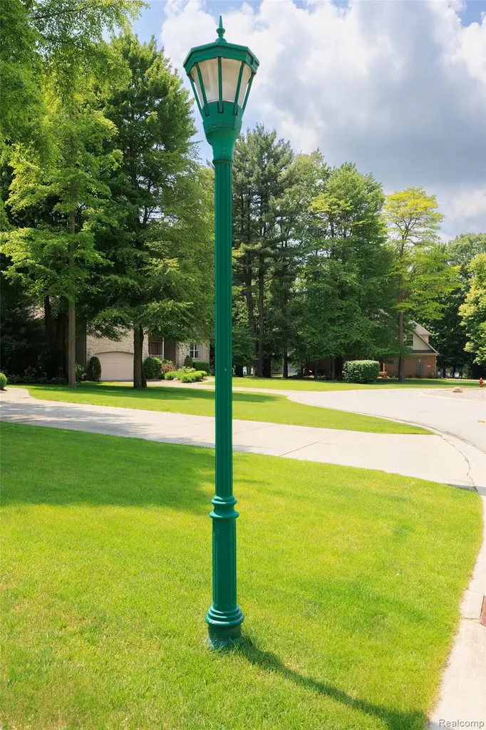3408 N Burwick Drive Port Huron Charter Township MI 48060