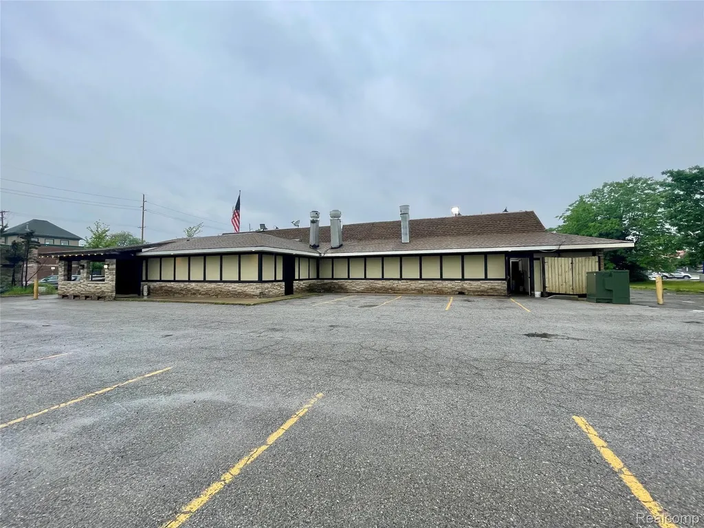 41275 Ford Road Canton Charter Township MI 48187