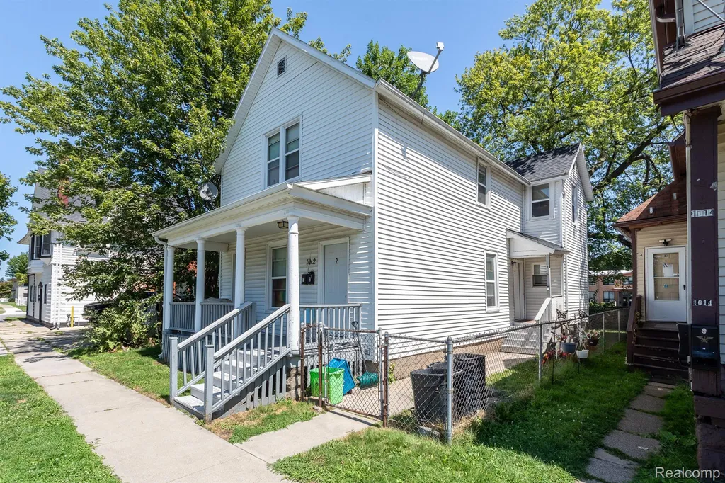 1012 8th Street Port Huron City MI 48060