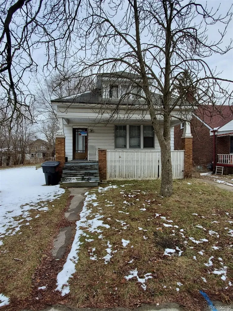 18430 Westphalia Street Detroit City MI 48205