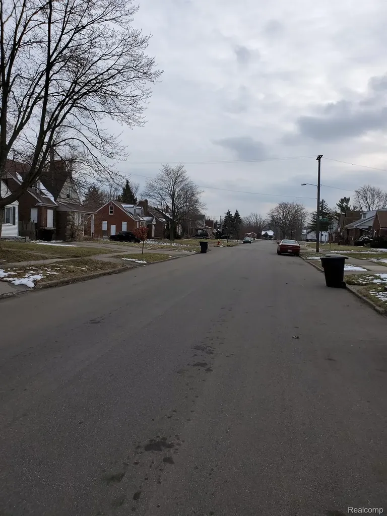 18430 Westphalia Street Detroit City MI 48205