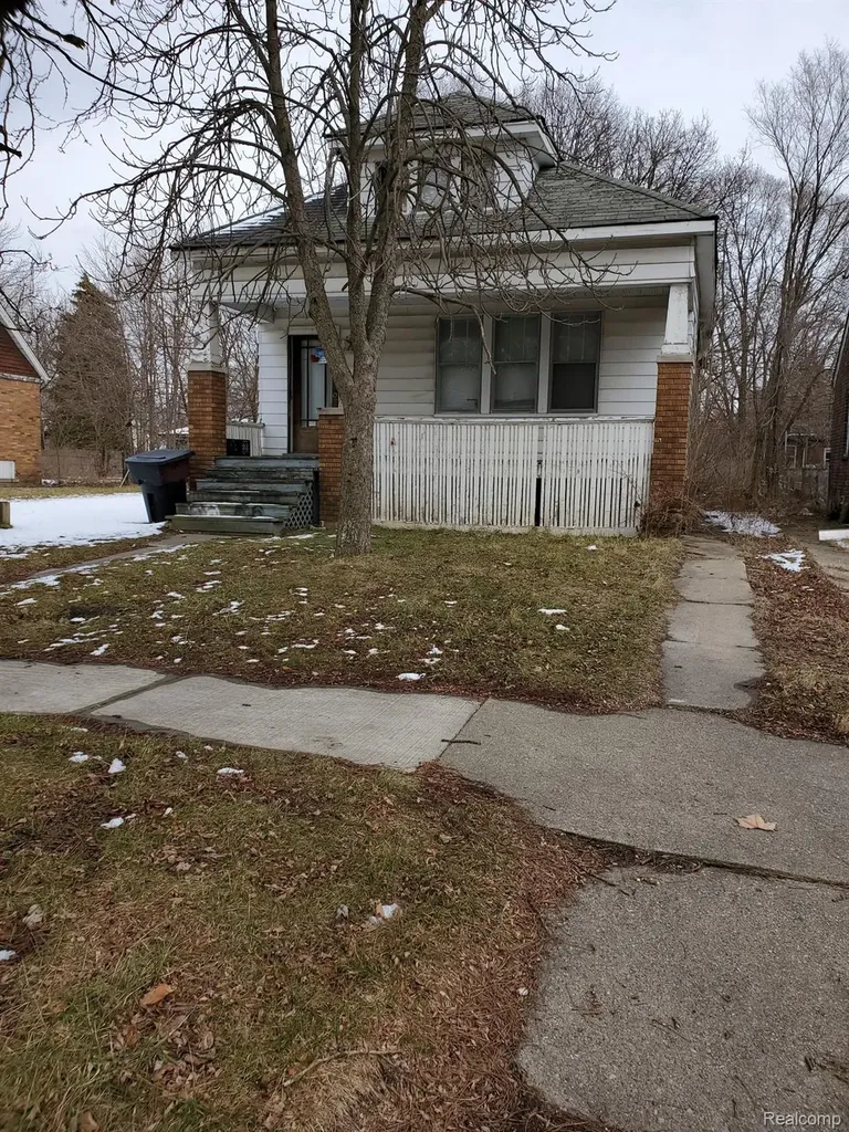 18430 Westphalia Street Detroit City MI 48205