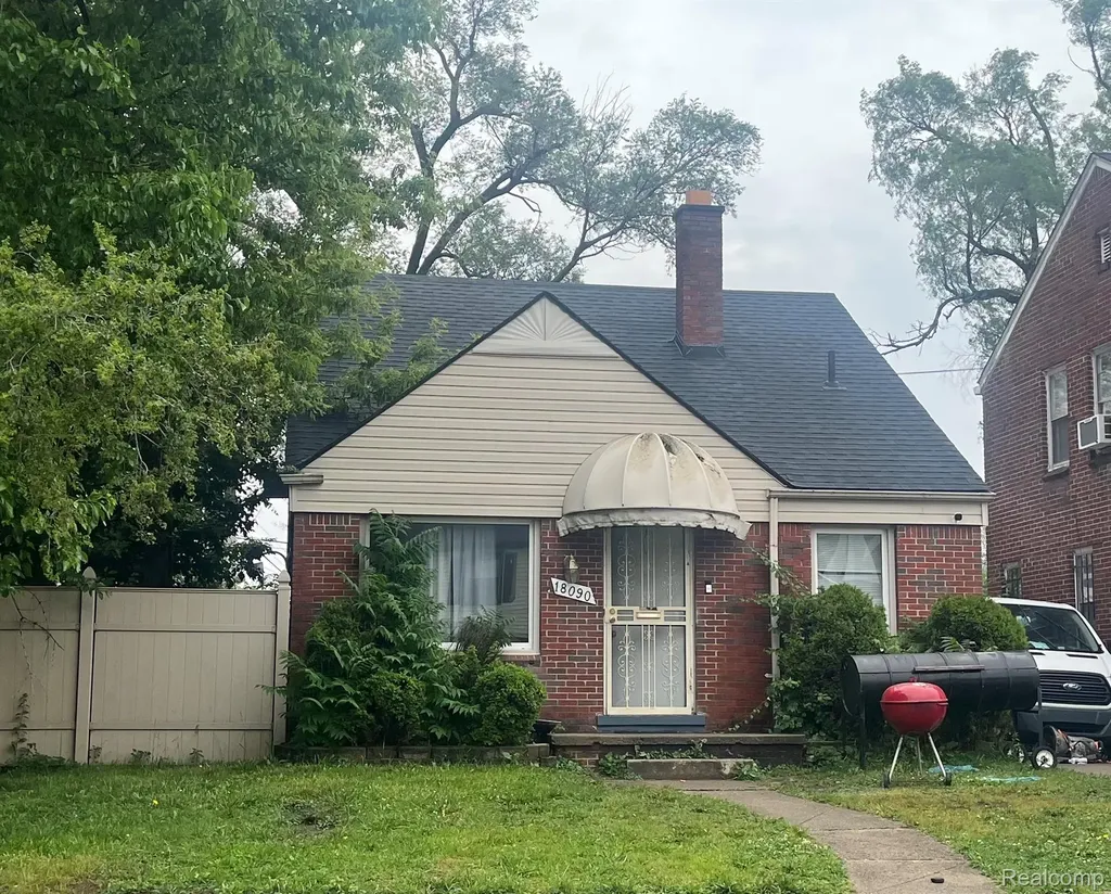 18090 Washburn Street Detroit City MI 48221