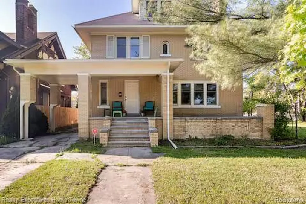 1914 Edison Street Detroit City MI 48206