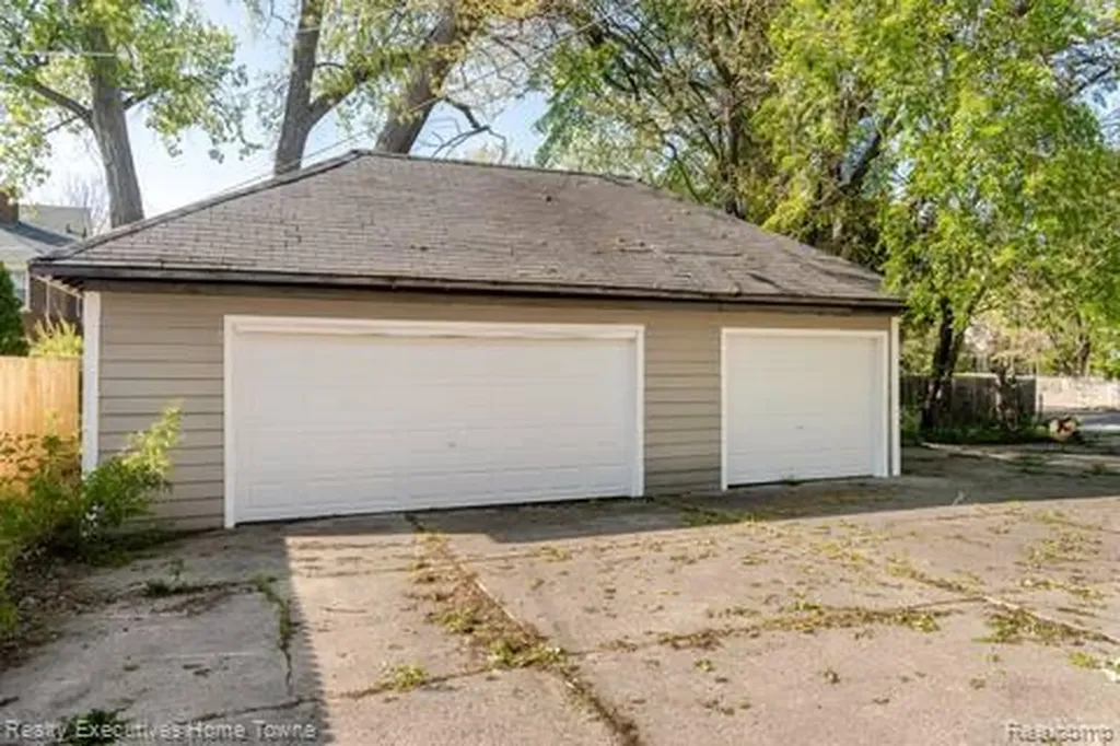 1914 Edison Street Detroit City MI 48206