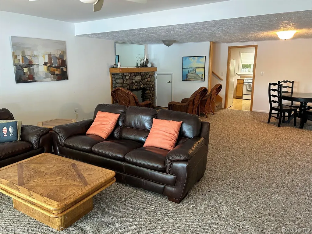 227 Ora Road Oxford Charter Township MI 48371