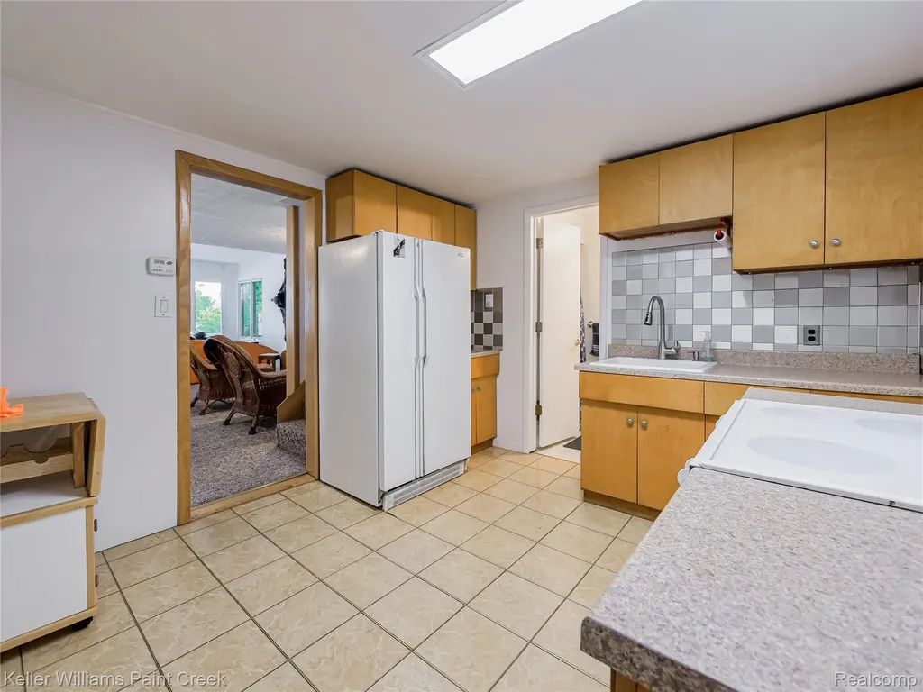 227 Ora Road Oxford Charter Township MI 48371