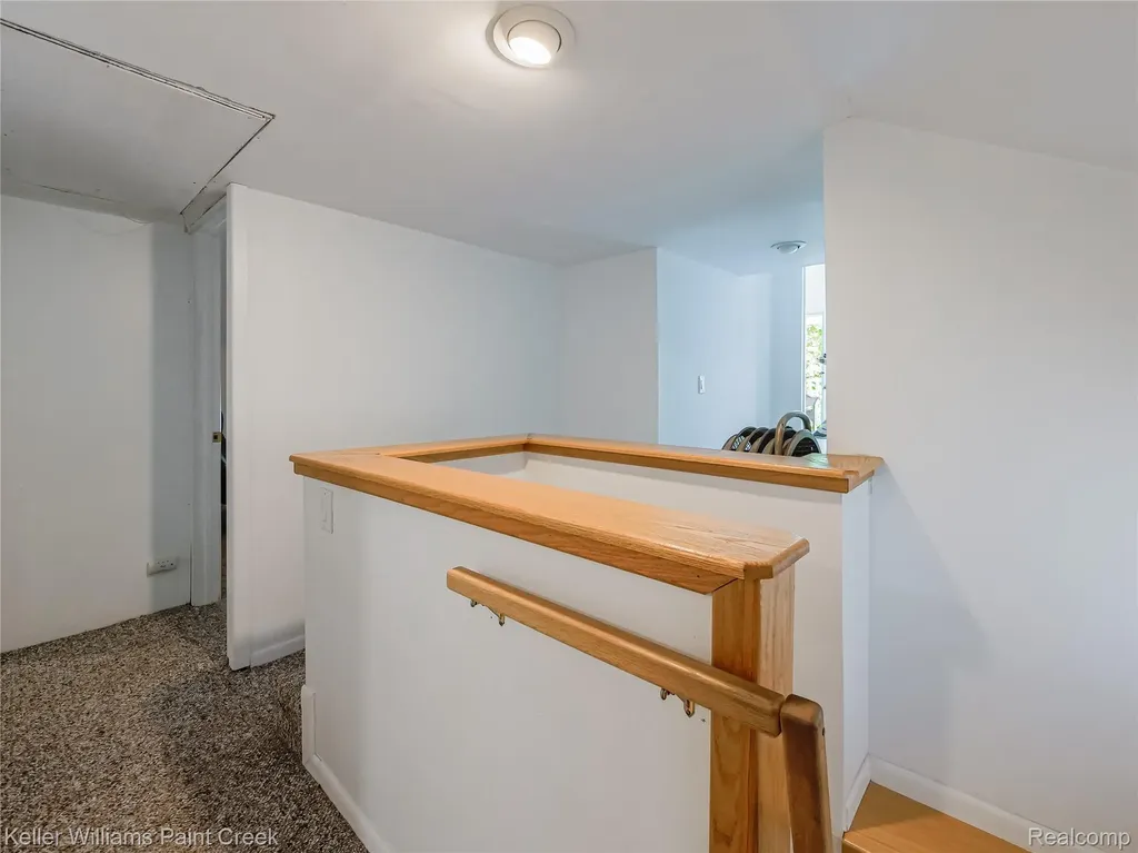 227 Ora Road Oxford Charter Township MI 48371