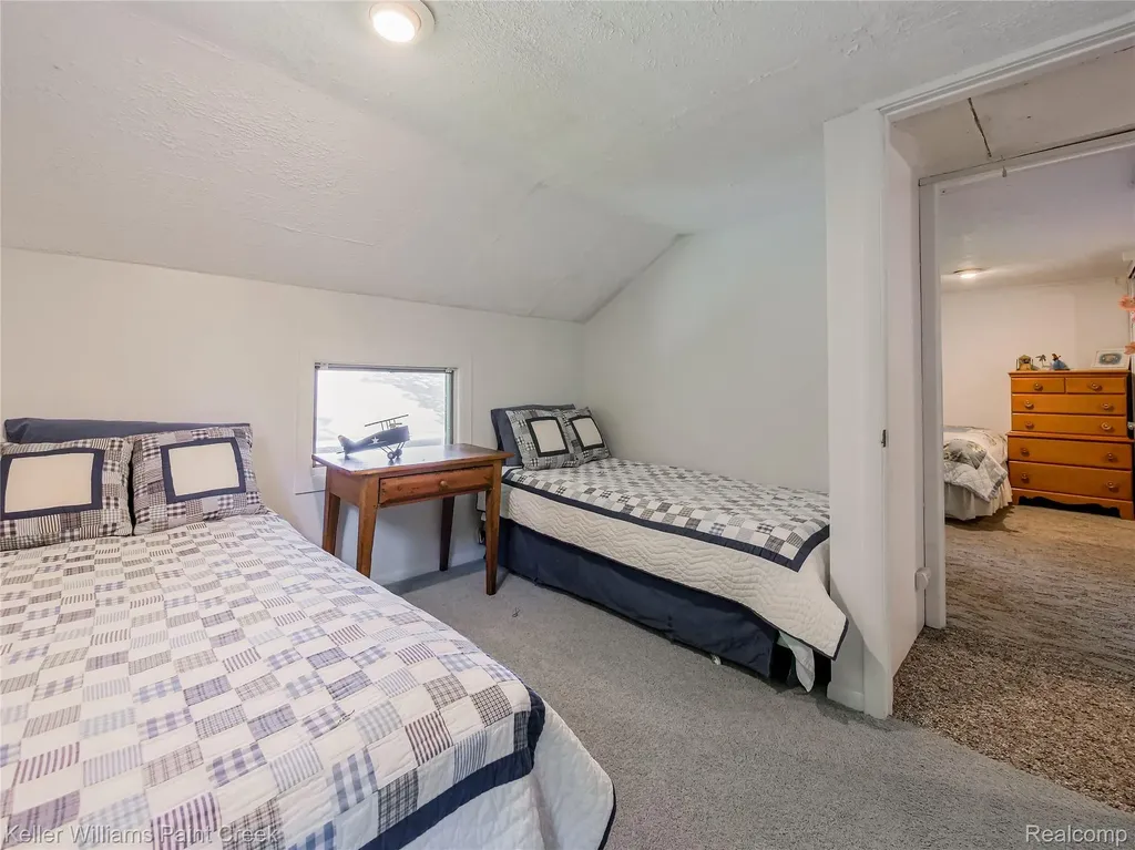 227 Ora Road Oxford Charter Township MI 48371