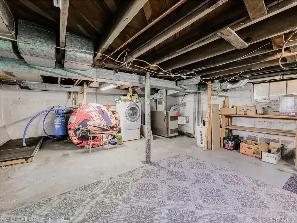 227 Ora Road Oxford Charter Township MI 48371