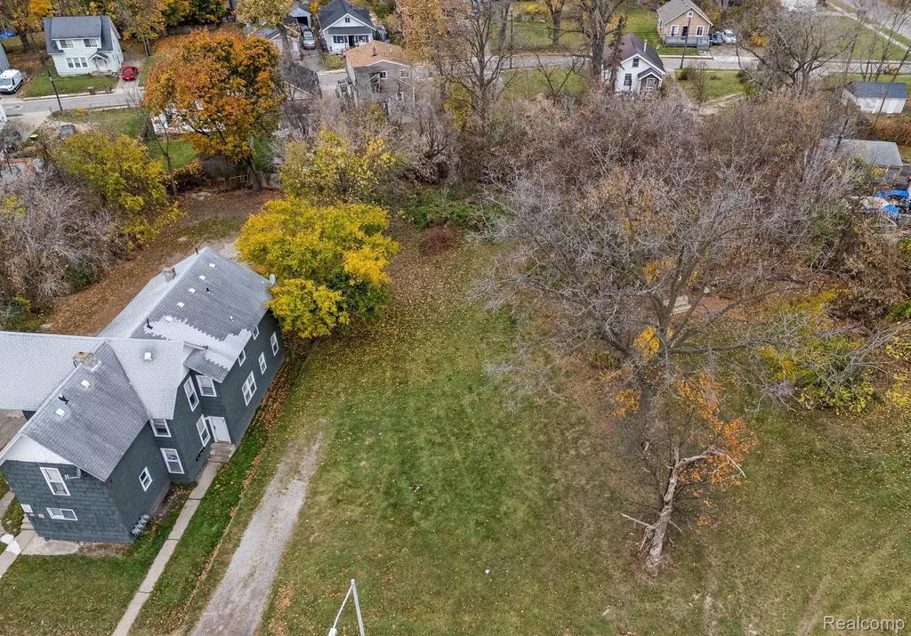 431 N Perry Street Pontiac City MI 48342