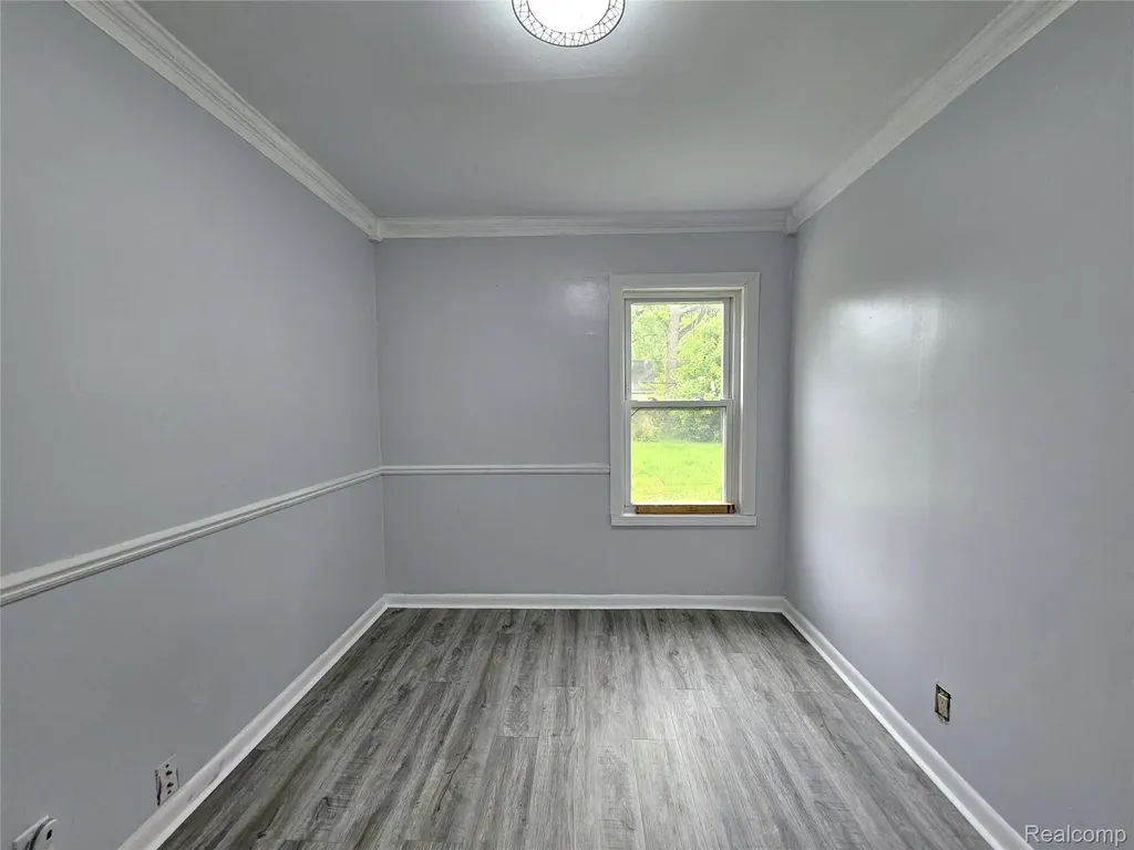 22189 Albion Avenue Farmington Hills City MI 48336