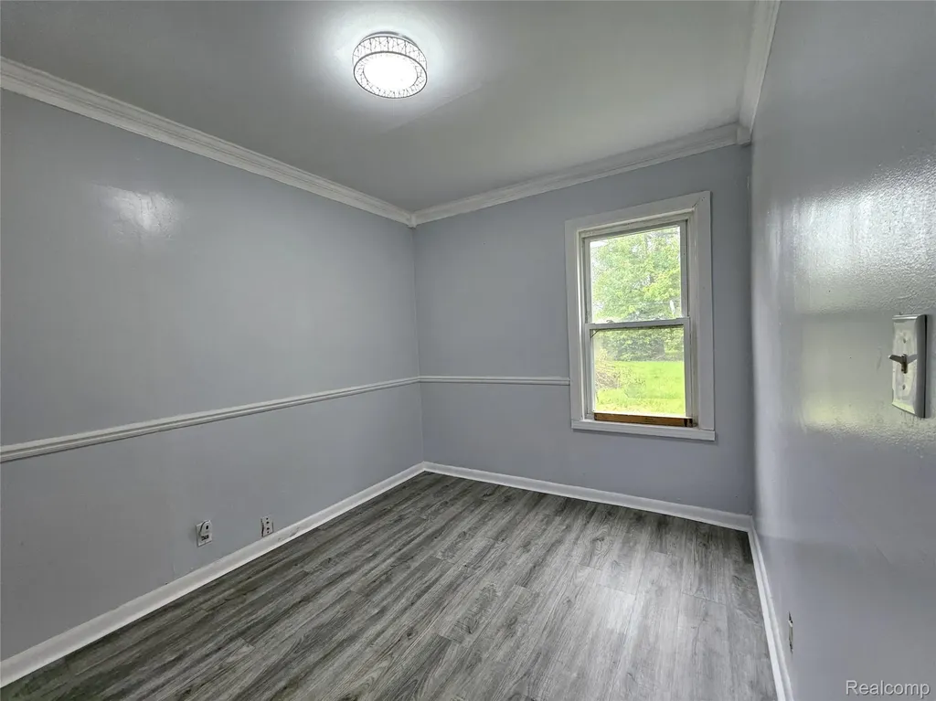 22189 Albion Avenue Farmington Hills City MI 48336