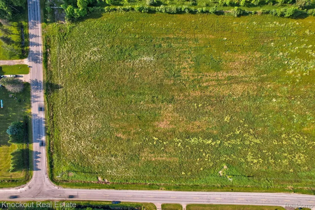 Vl Fort Road Bridgeport Charter Township MI 48415