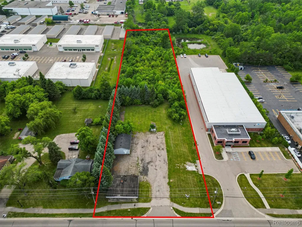 2137 N Opdyke Road Auburn Hills City MI 48326