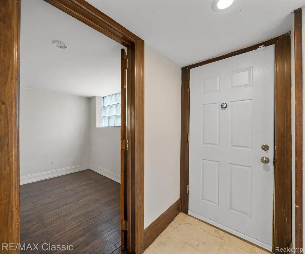 5101 Trumbull Street Detroit City MI 48208