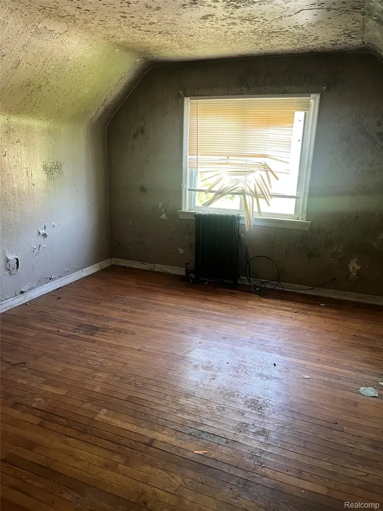 14953 Pinehurst Street Detroit City MI 48238