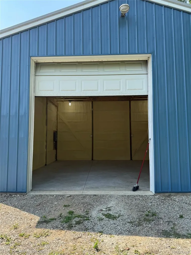 10696 Dunnigan Road Emmett Township MI 48022