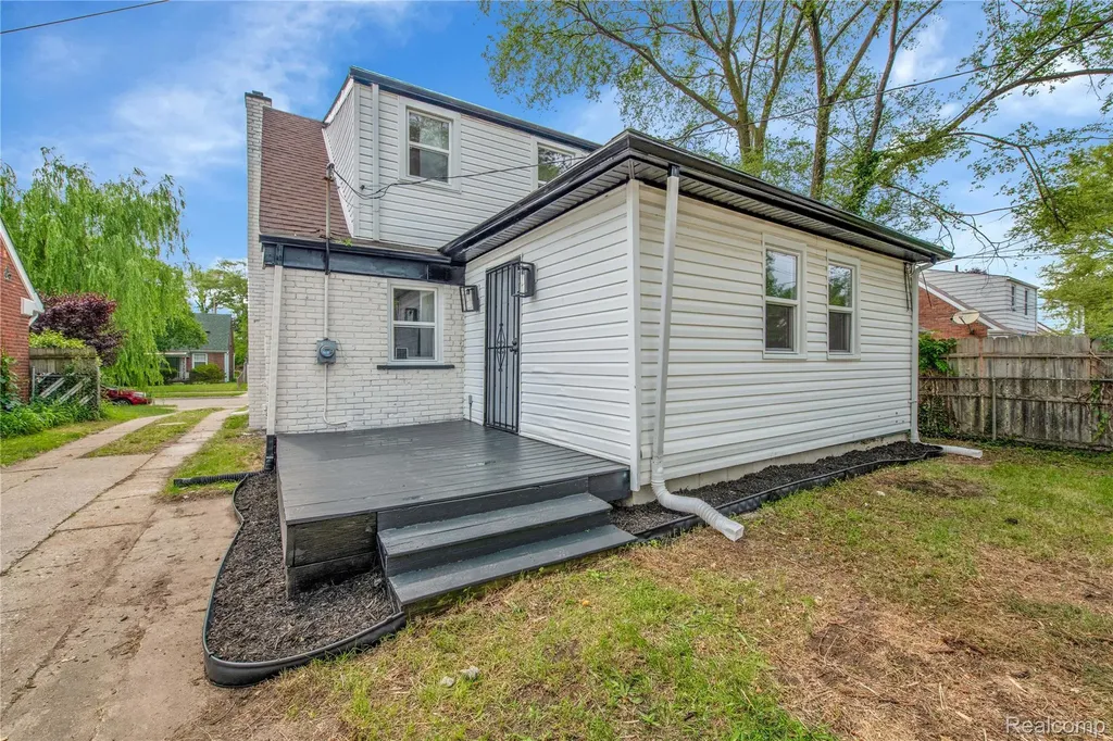 20120 Norwood Street Detroit City MI 48234