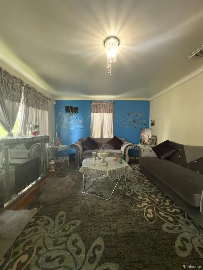 148 Rosemary Street Dearborn Heights City MI 48127