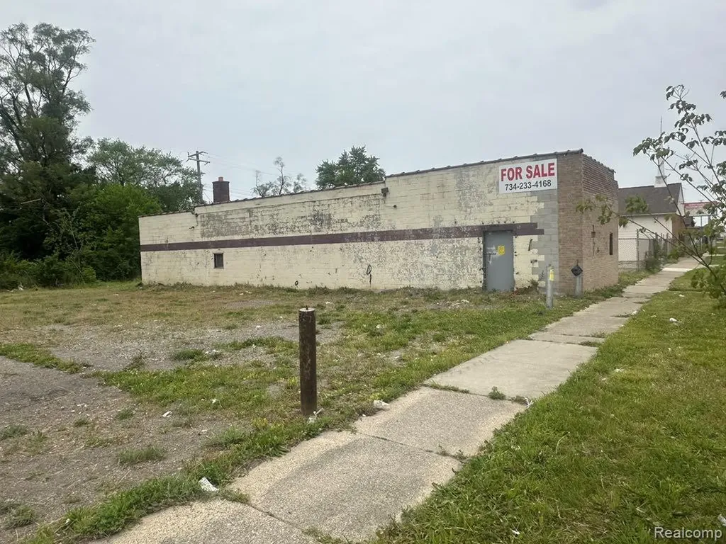 14738 Joy Road Detroit City MI 48228