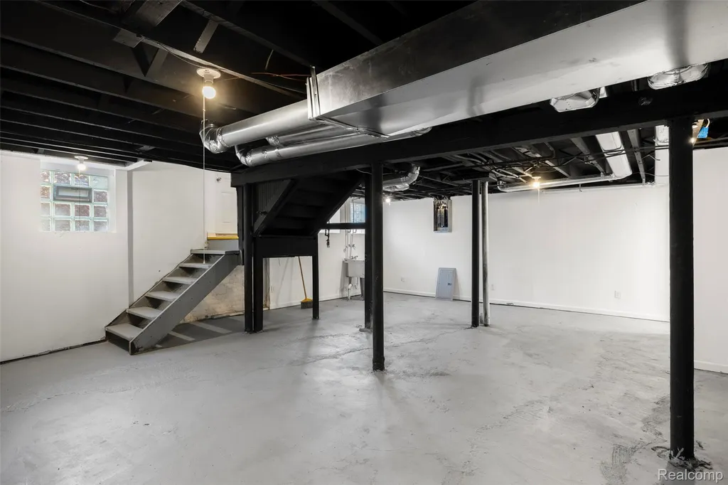 737 Webb Street Detroit City MI 48202