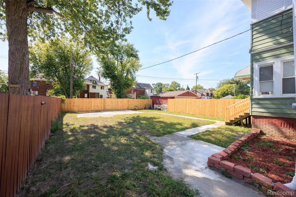 737 Webb Street Detroit City MI 48202