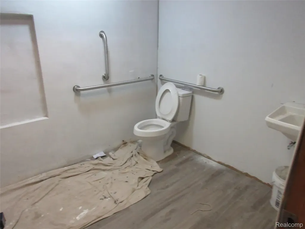 49908 Gratiot Avenue Chesterfield Township MI 48051