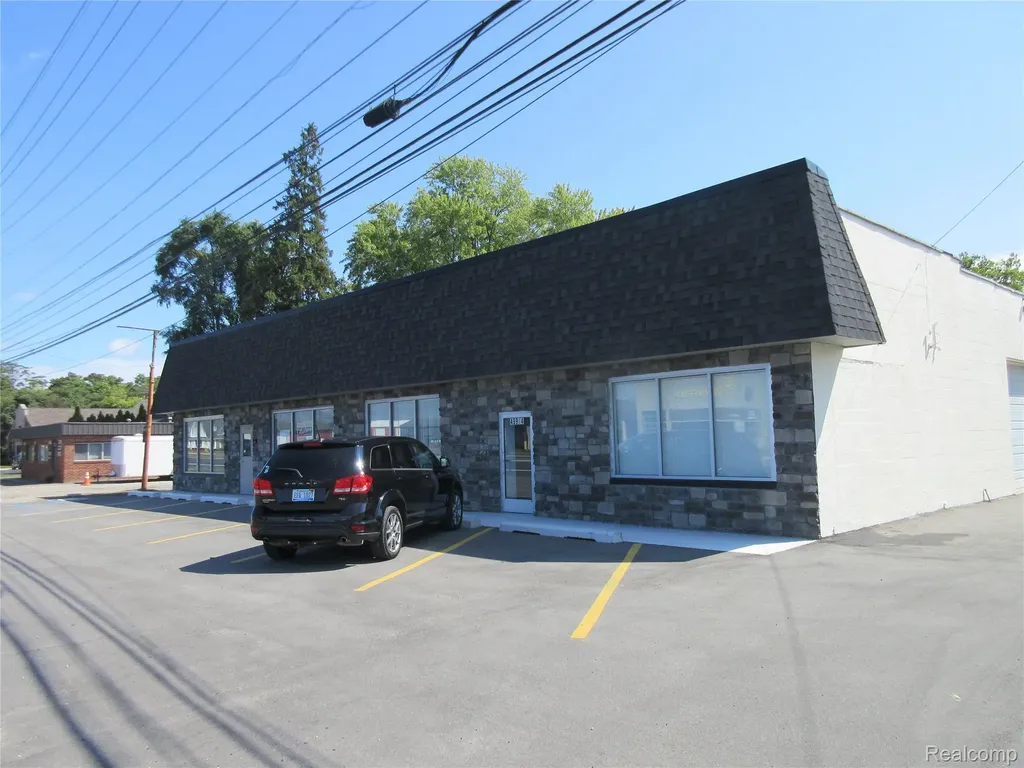 49908 Gratiot Avenue Chesterfield Township MI 48051
