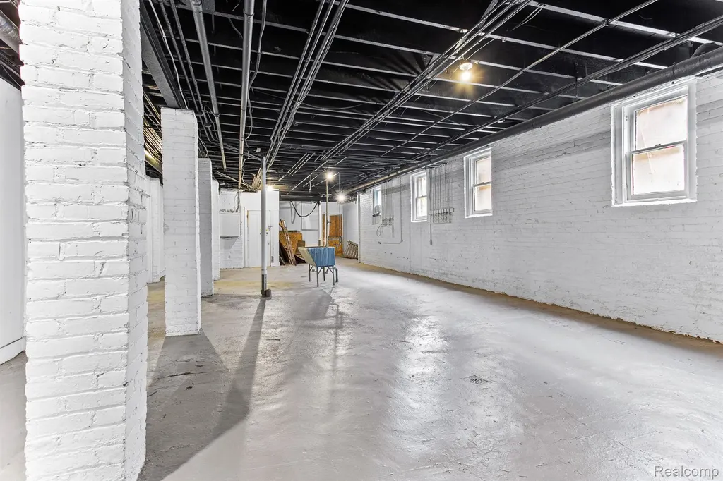 3550 Montclair Street Detroit City MI 48214