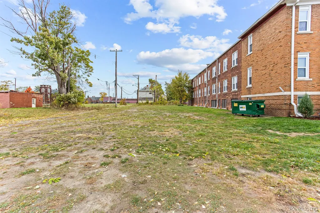 3550 Montclair Street Detroit City MI 48214