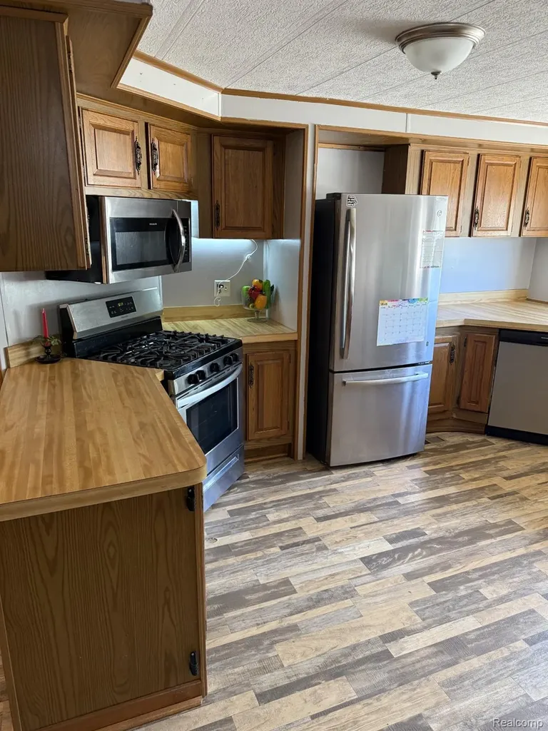 7 Clydesdale Street Genesee Charter Township MI 48458