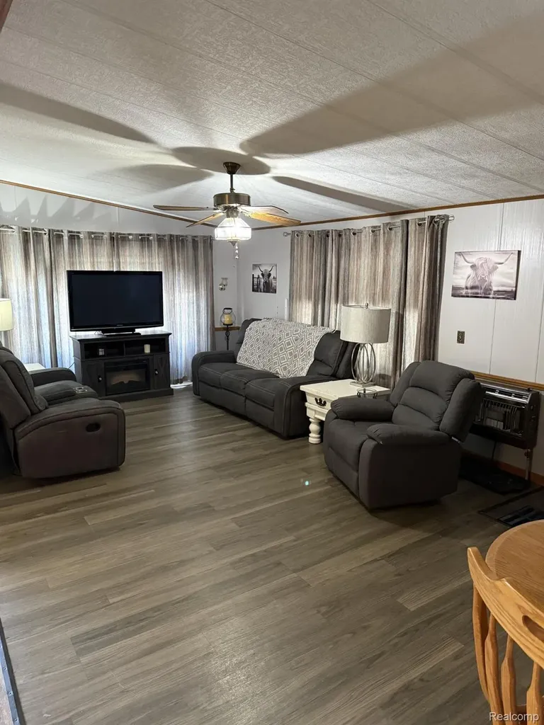 7 Clydesdale Street Genesee Charter Township MI 48458