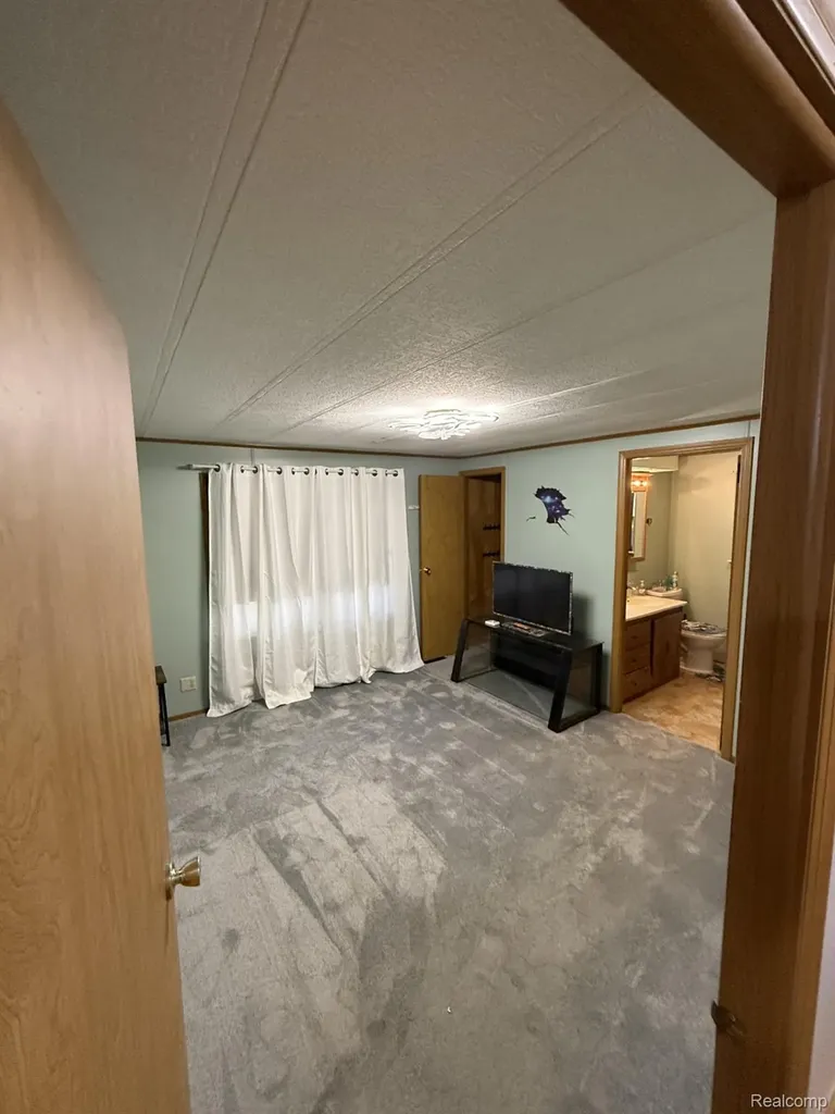 7 Clydesdale Street Genesee Charter Township MI 48458