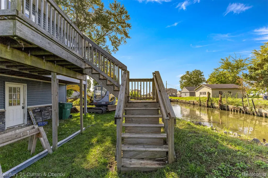 6809 Lakeshore Drive Estral Beach Village MI 48166