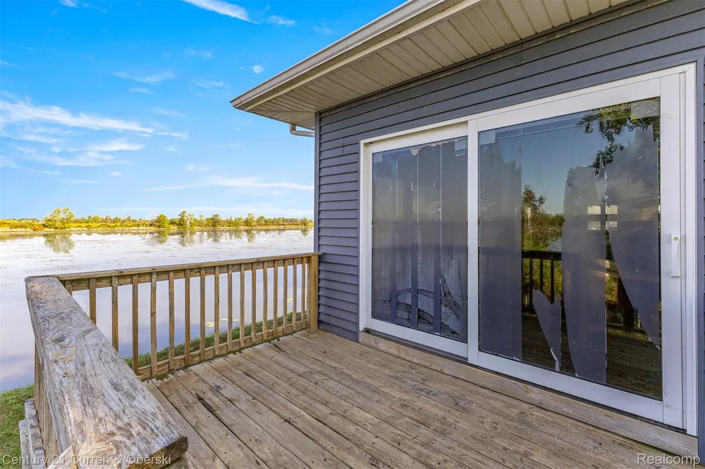 6809 Lakeshore Drive Estral Beach Village MI 48166