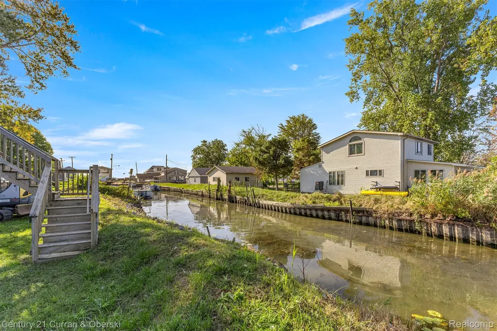 6809 Lakeshore Drive Estral Beach Village MI 48166