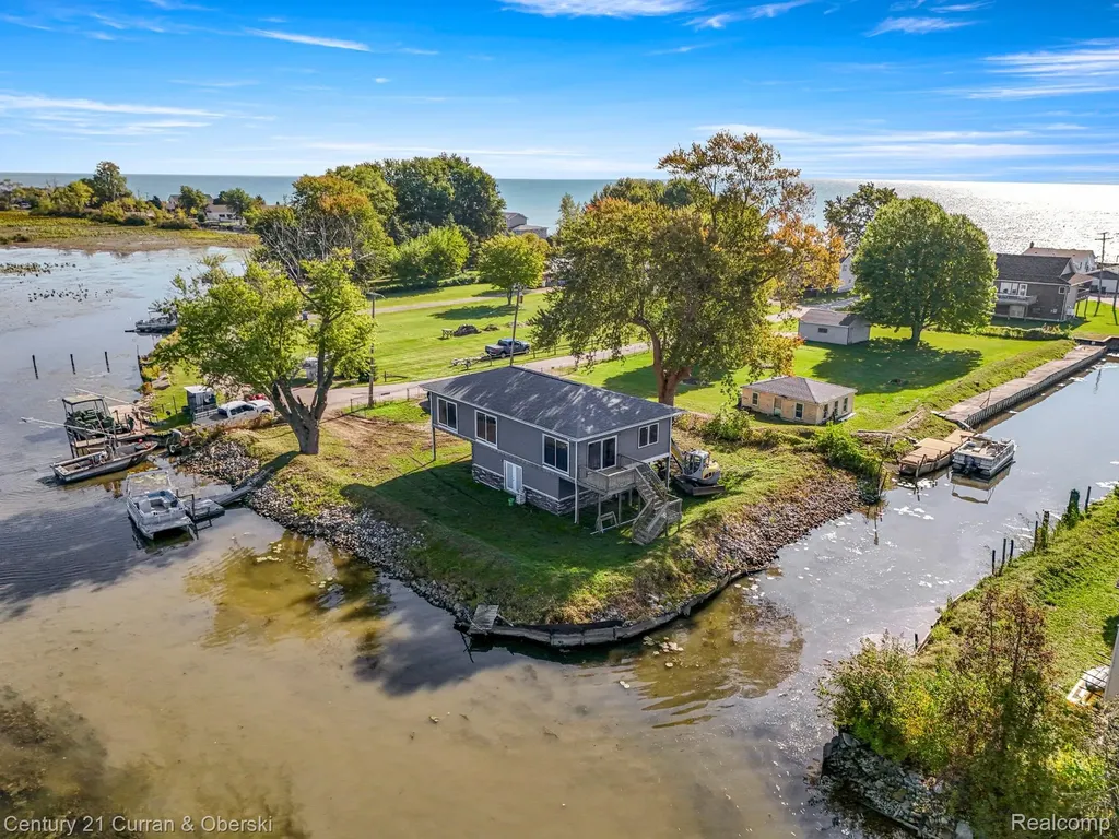 6809 Lakeshore Drive Estral Beach Village MI 48166