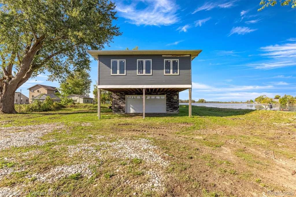 6809 Lakeshore Drive Estral Beach Village MI 48166