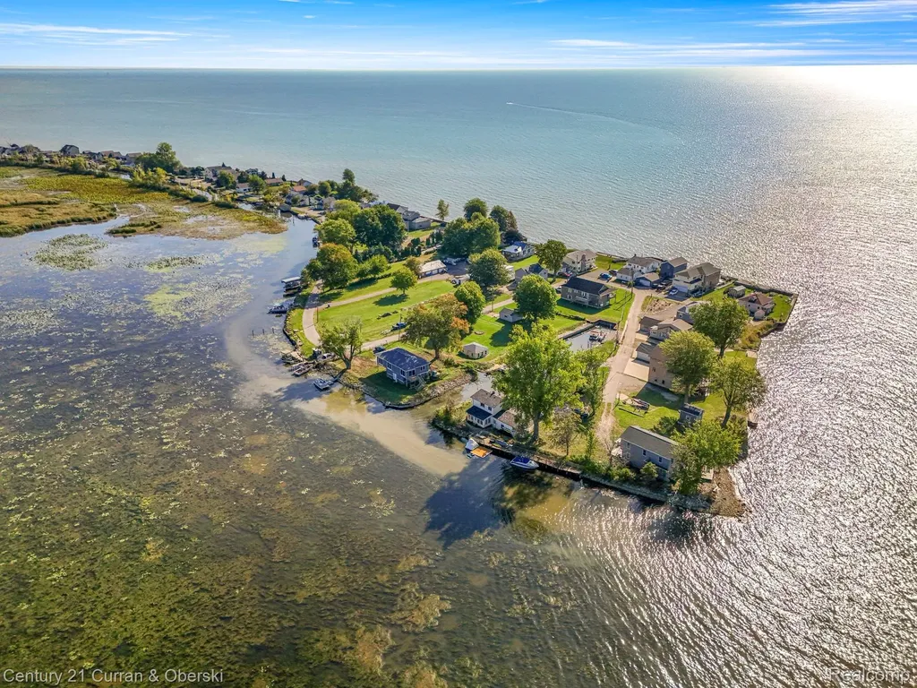 6809 Lakeshore Drive Estral Beach Village MI 48166