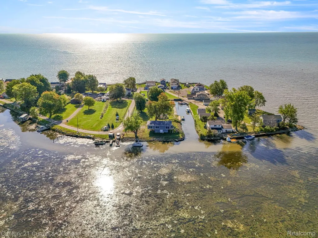 6809 Lakeshore Drive Estral Beach Village MI 48166
